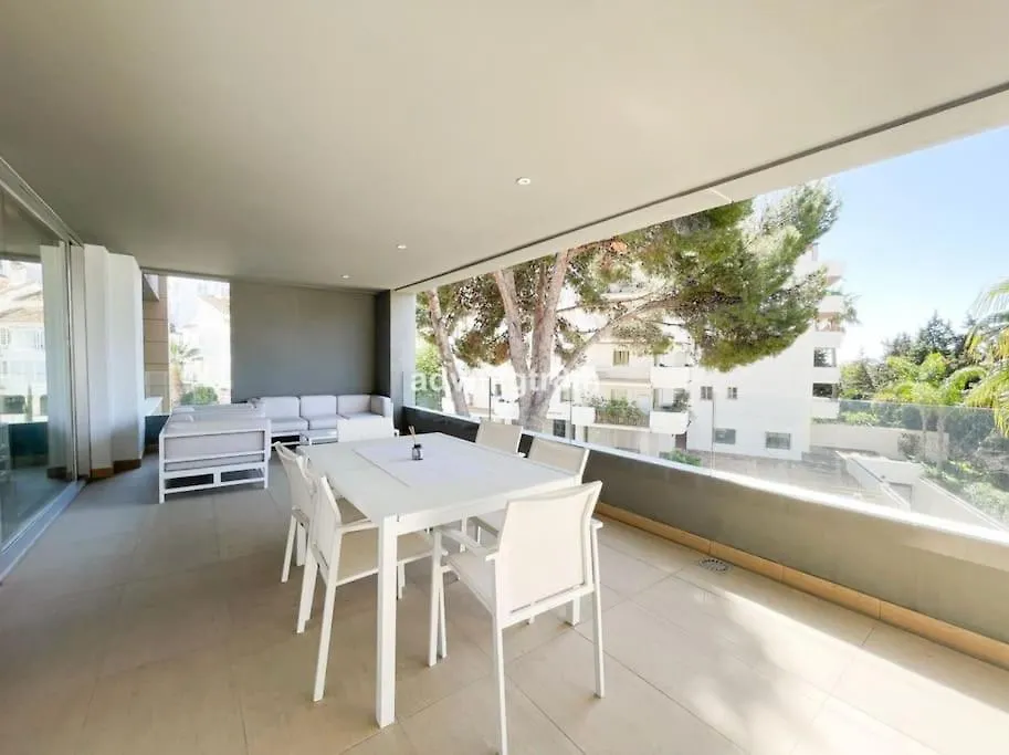 Luxury 3 Bedrooms Apartment In Royal Banus! Marbella