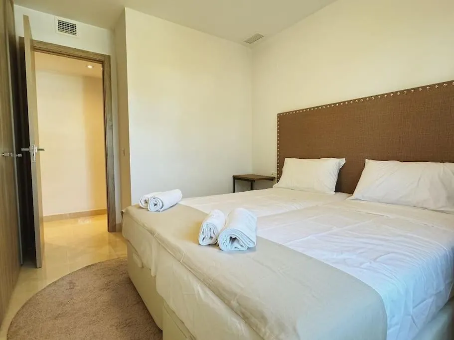 Luxury 3 Bedrooms Apartment In Royal Banus! Marbella Spain