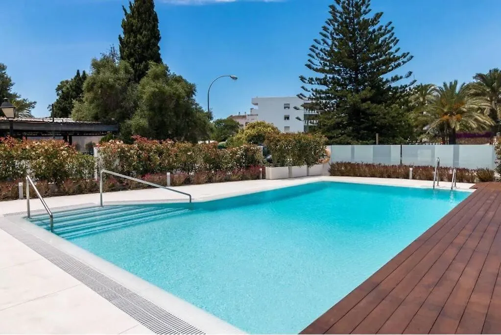 Luxury 3 Bedrooms Apartment In Royal Banus! Marbella
