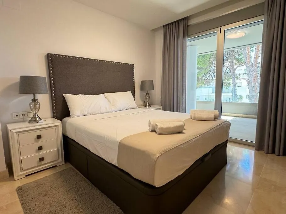Luxury 3 Bedrooms Apartment In Royal Banus! Marbella