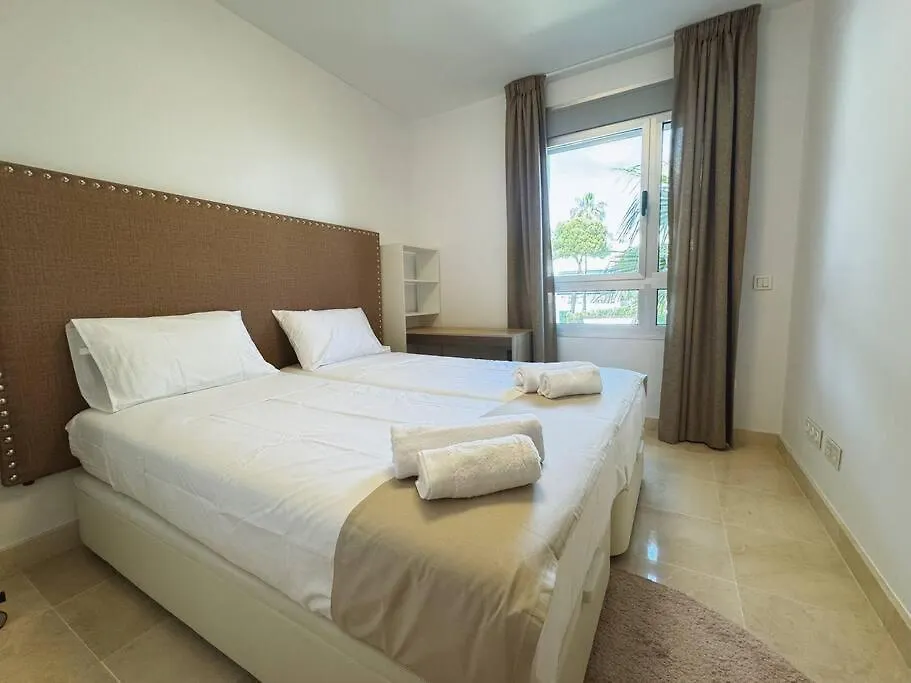 Luxury 3 Bedrooms Apartment In Royal Banus! Marbella Spain